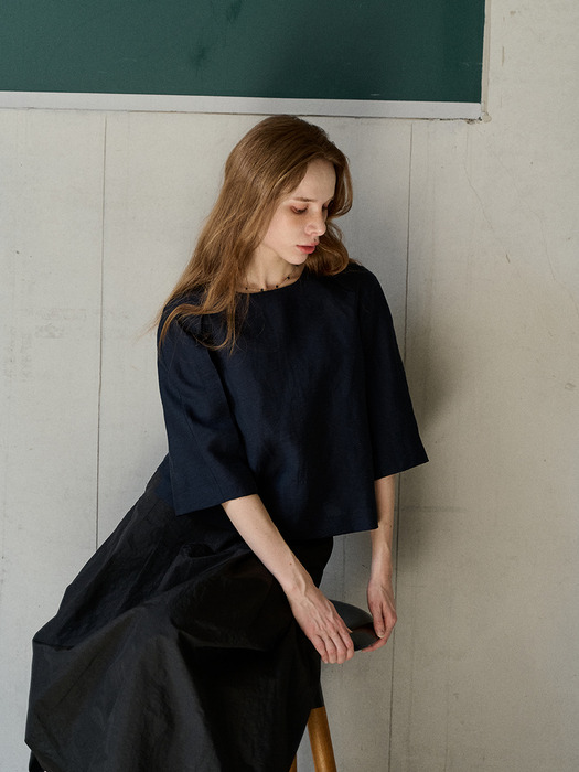 LIU CROP BLOUSE_BLACKNAVY