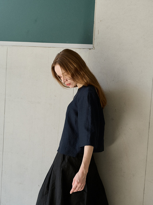 LIU CROP BLOUSE_BLACKNAVY