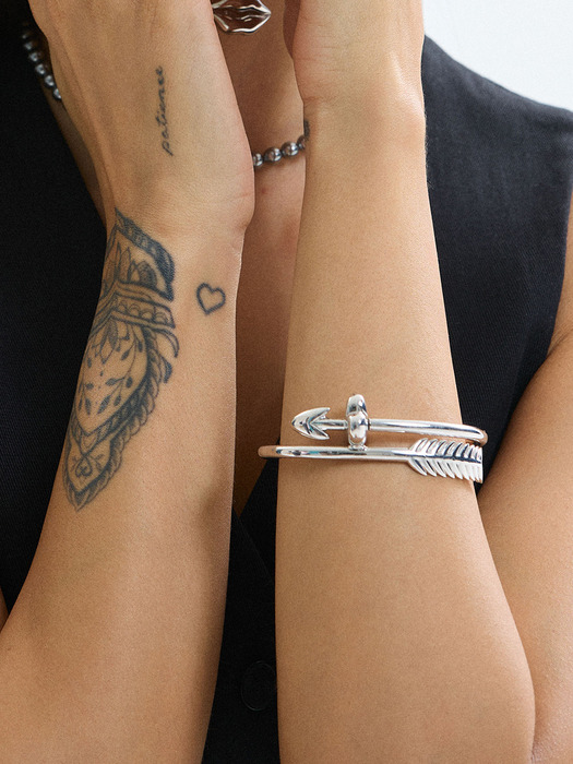 Love’s arrow Bracelet