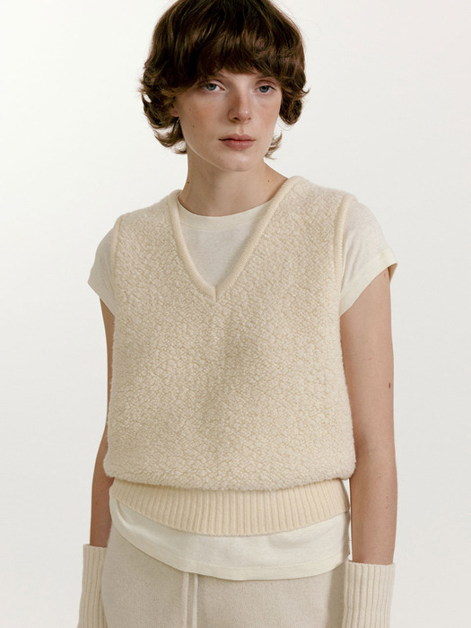 Lett boucle vest (Ivory)