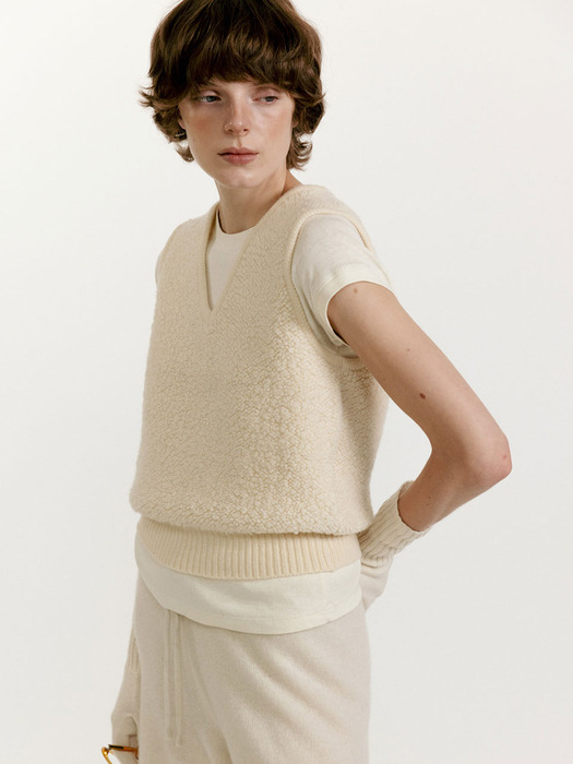 Lett boucle vest (Ivory)