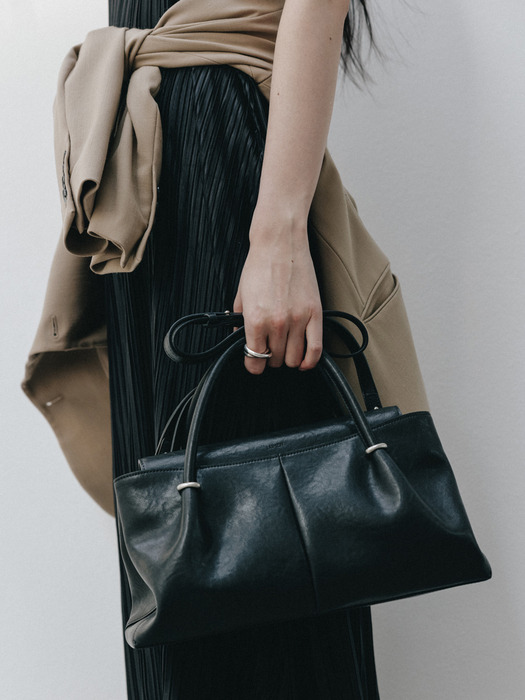 [단독] Anneau Flap Bag_2colors