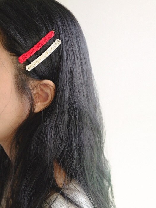 [단독] Textured slim Hairpin (Ivory)