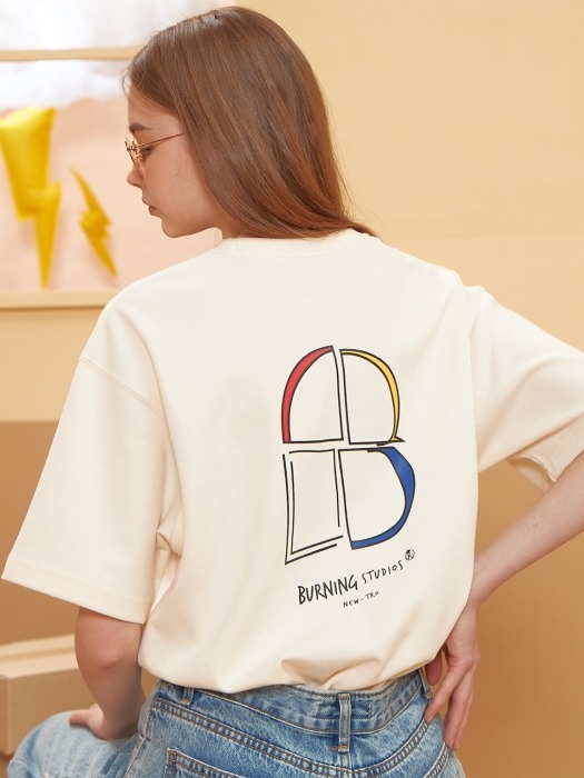 B Window T-shirt (Cream)