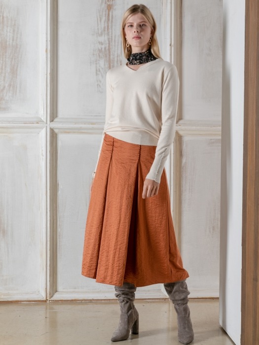 Unique pin-tuck Silky skirt 