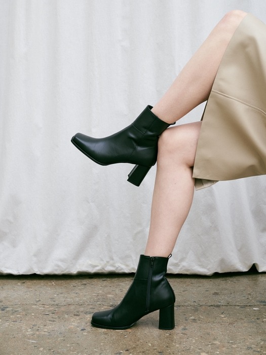 newt ankle boots - ivory