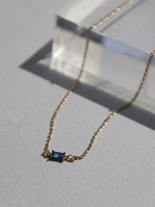 Blue cubic choker chain Necklace