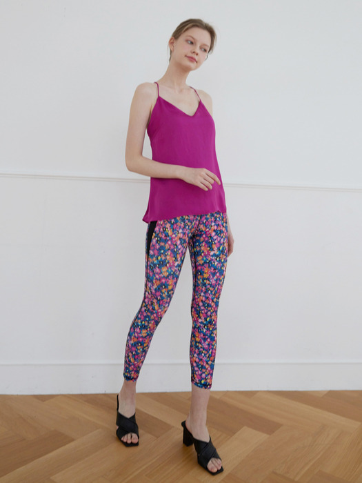 Watery flower leggings (Black)