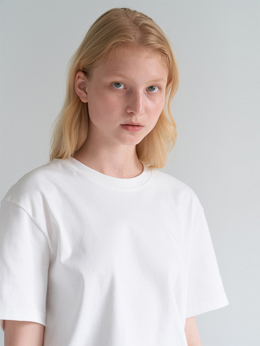 embroidered silket t shirt white
