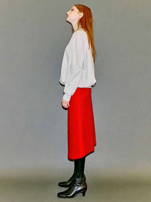 Curved Waistband Skirt [RED]