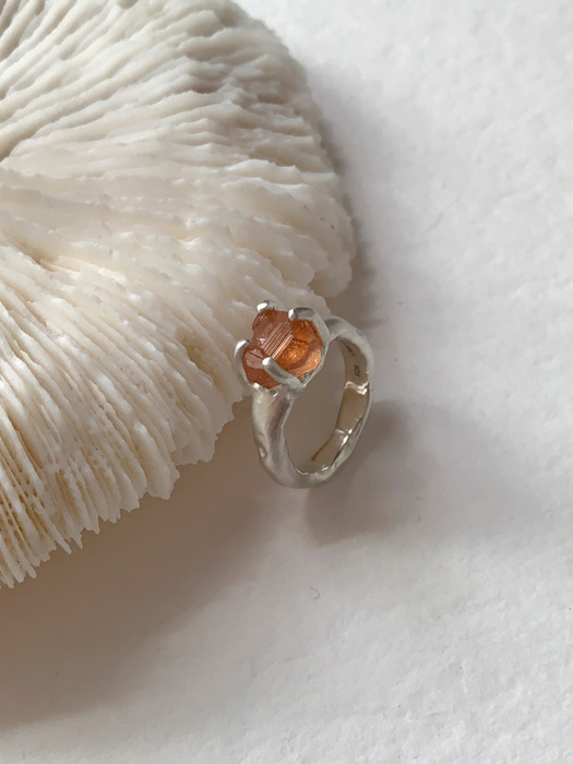 ONE012_Natural Tangerine Ring