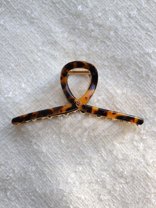 Twist metal point hair clip (leopard) (2 color)
