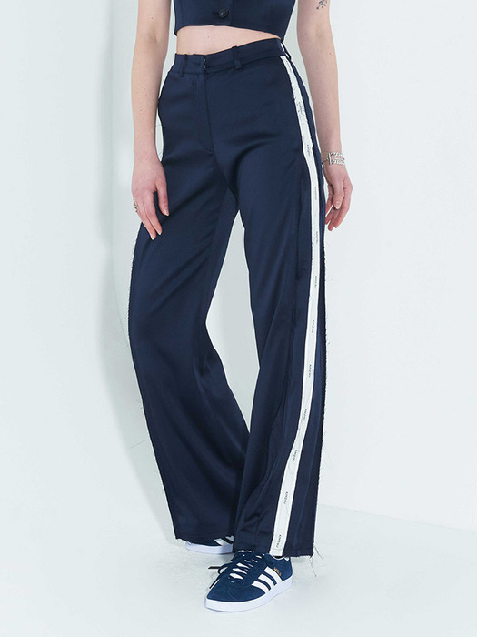 Pleated Logo-Tape Trousers _ Navy