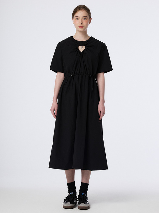 CUT OUT HEART SHIRRING DRESS (BLACK)