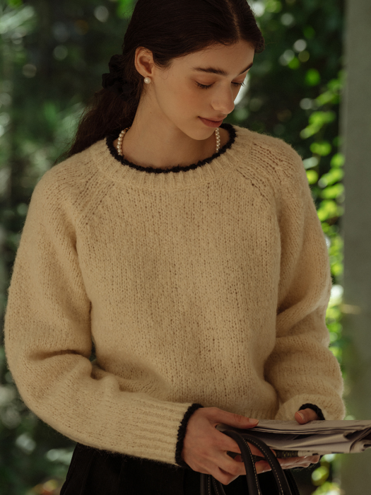 Alpaca coloring knit top_Ivory