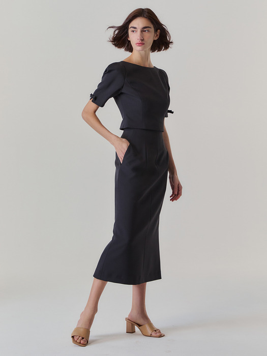 Portrait Suiting Midi Skirt_Black