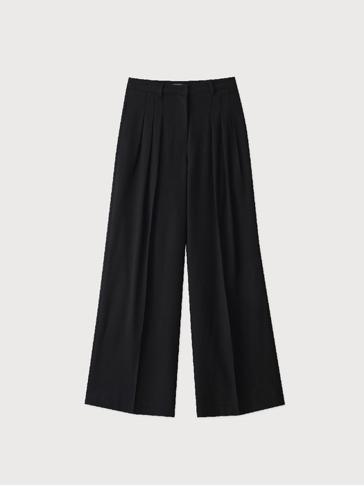 pleated trousers_black