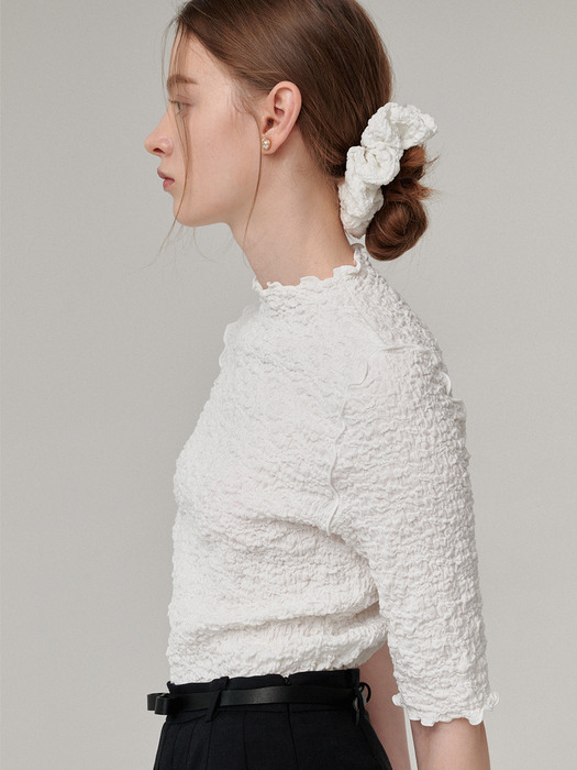 Mock neck crinkle top - Off white