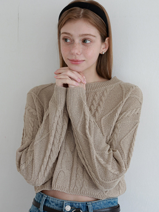 Cable Crop Round Knit Beige