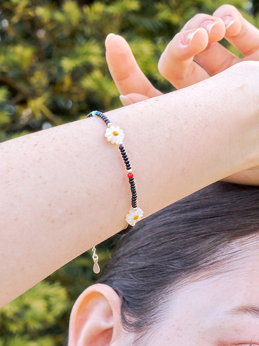 daisy bijou bracelet