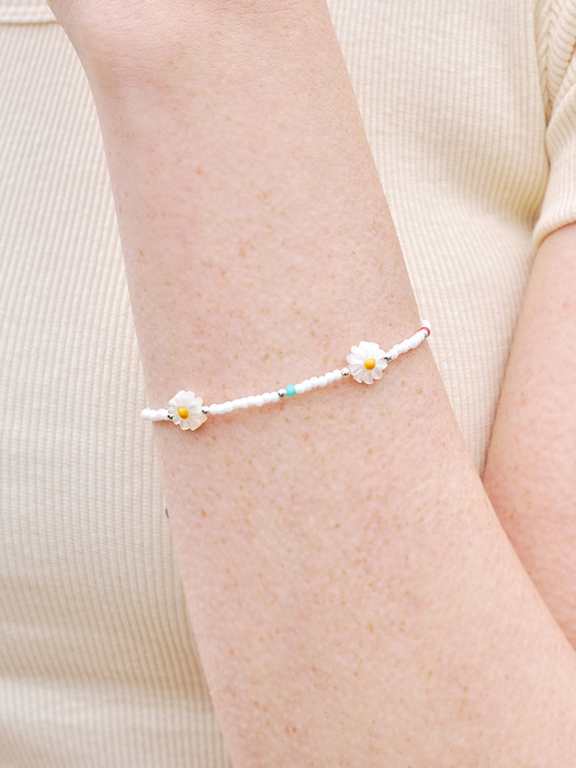 daisy bijou bracelet