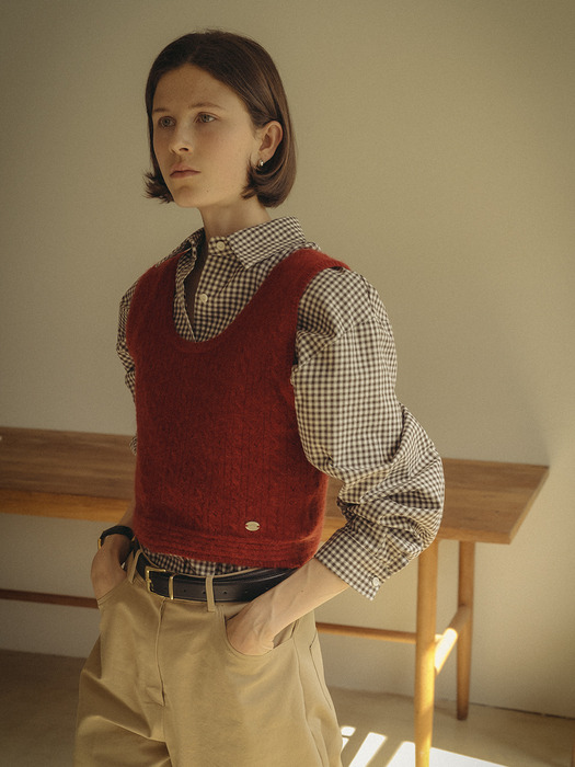 Scoop neck wool knit vest_Red