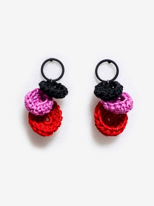 Painting Red spot knit earring