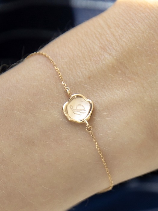 Silver Sealing Initial Coin Bracelet