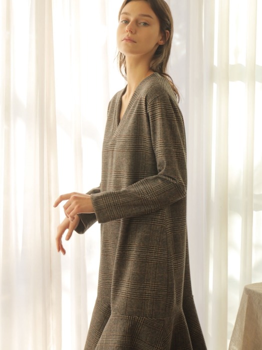 CHECK LOOSE FIT ONE-PIECE_BROWN