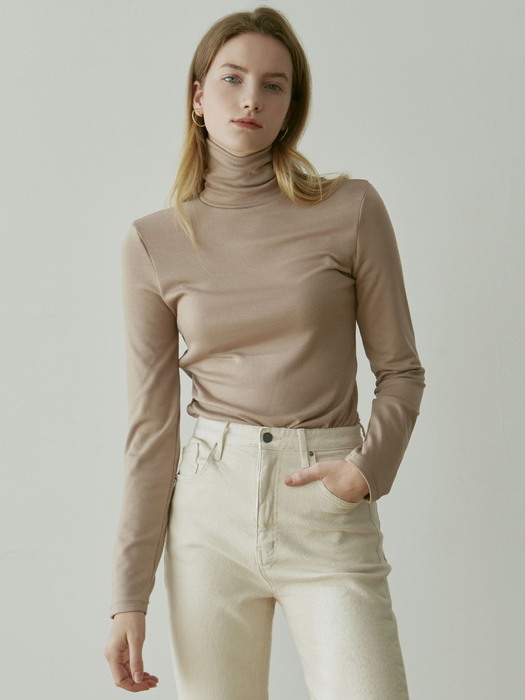 TURTLENECK NAPPING SLEEVE_BEIGE