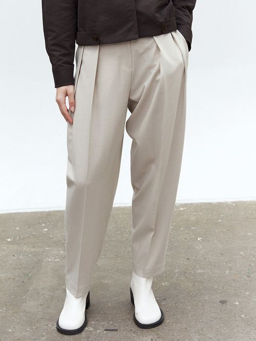 TOF TAPERED TWO TUCK TROUSER BEIGE