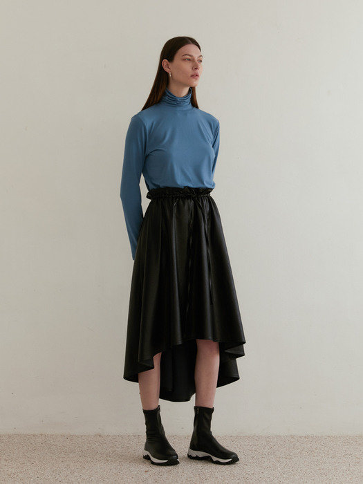 LONG FLARE ARTIFICIAL LEATHER SKIRT - BLACK