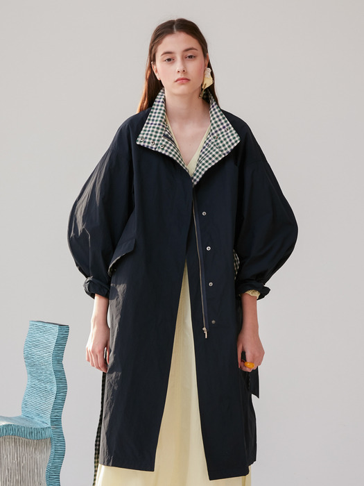 CHECK POINTED VOLUME COAT - NAVY