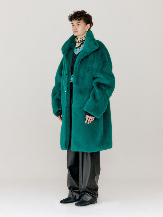 VERA Faux Fur Coat - Green