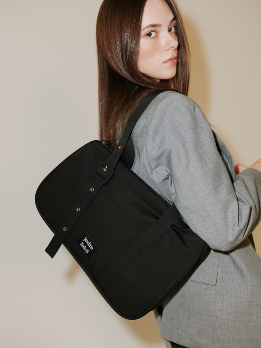 Slant large shoulder bag_black