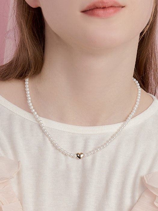 sweetheart pearl necklace
