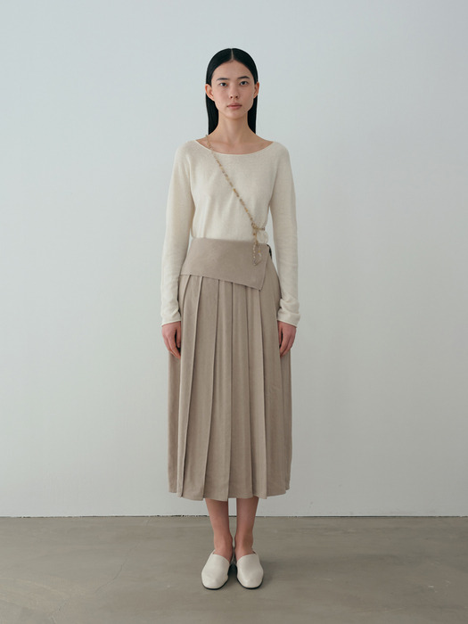 pleats skirt (pale khaki)
