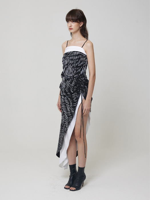 One-side shirring stitch sleeveless dress