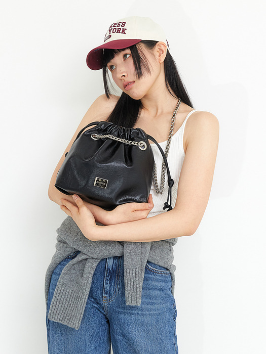 CH. MINI TRAWSTRING BAG, BLACK