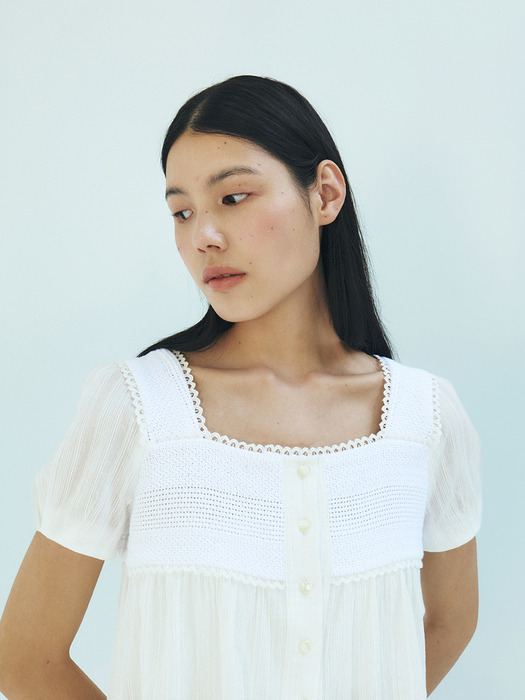 TFR LACE FLARE BUTTON BLOUSE_2COLORS
