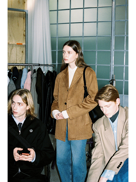 던스트]UNISEX VEGAN SUEDE HALF JACKET CAMEL_UDJA4C110CM
