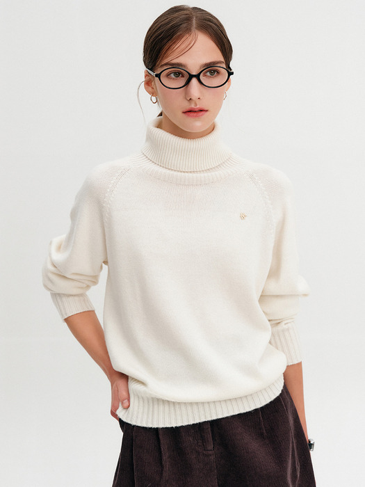 로모 터틀넥 울 니트_아이보리 / LOMO TURTLENECK WOOL KNIT_IVORY