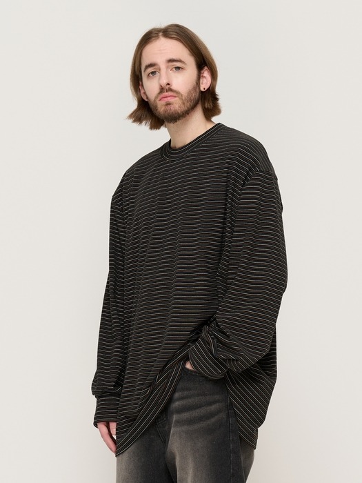 LINE NAPPING STRIPE LONG SLEEVE TEE (BLACK)