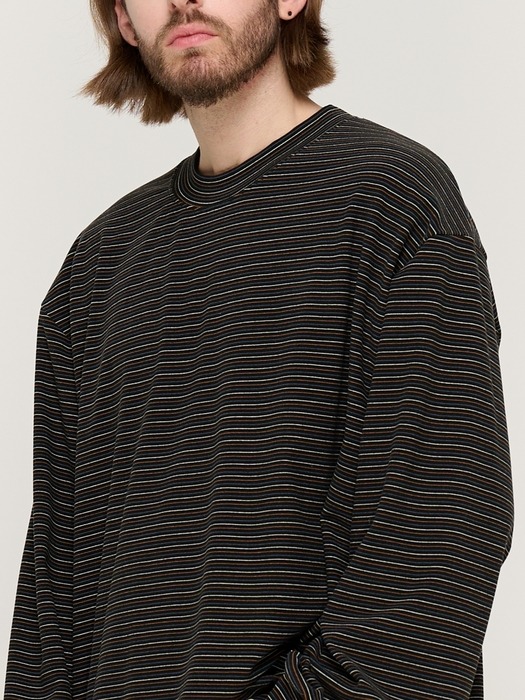 LINE NAPPING STRIPE LONG SLEEVE TEE (BLACK)