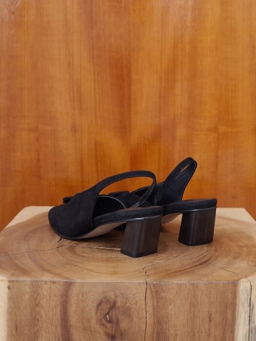 Double button sling back Black