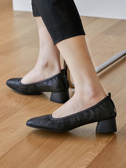 40mm Ballerina String Shoes (Black)