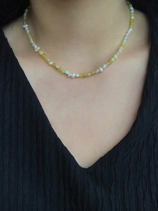 Pearl & agate Necklace_ Yellow