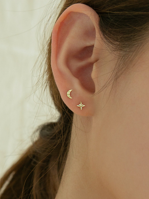 14k gold cutting star earrings (14K 골드)