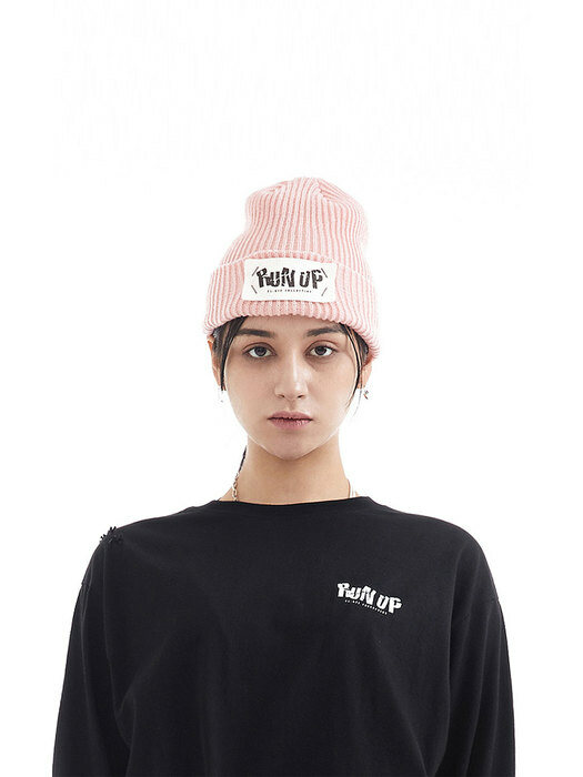 UL:KIN X TXT_Stapler RUN UP Patch Beanie_Pink