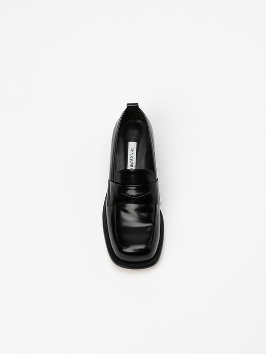 Madrigal Loafers in Black Box